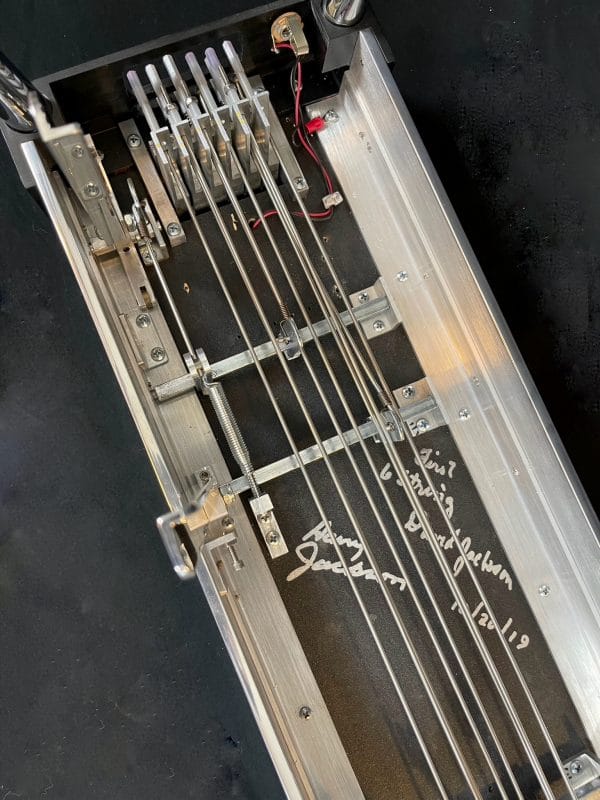6 string undercarriage