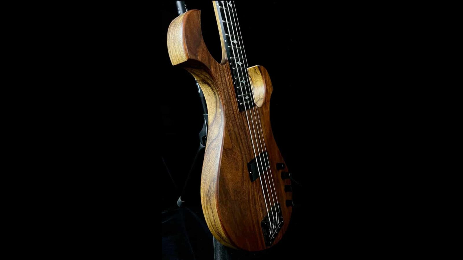 Roman Abstract Claw Bass 06036 - Image 6