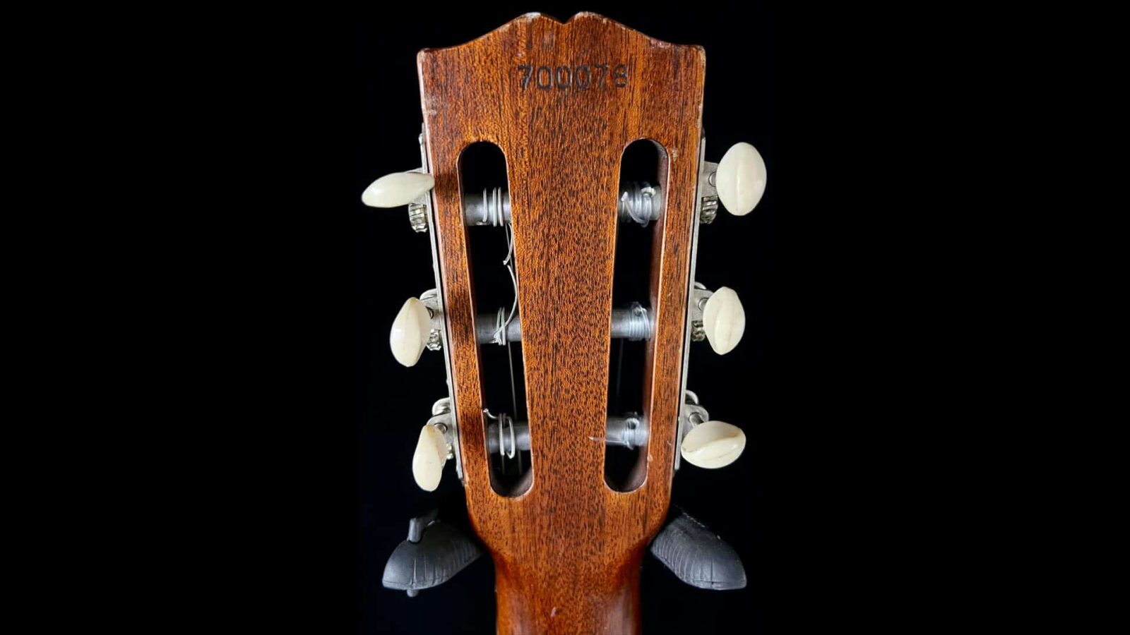 Gibson C-0 Classical Guitar 1966 - Image 8